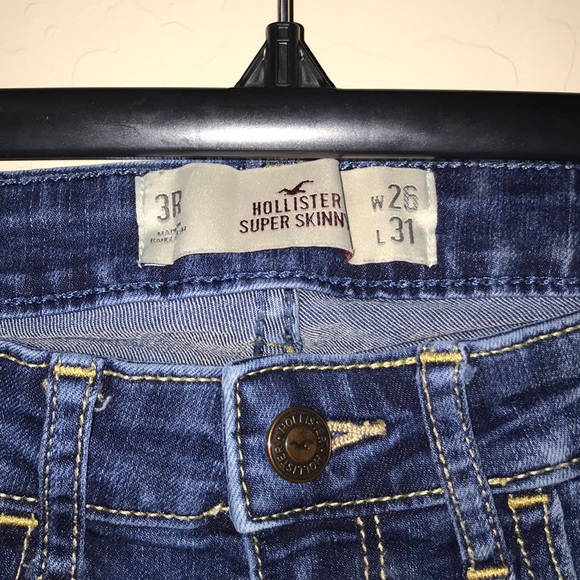 COPY - Hollister Super Skinny Jeans - Picture 3 of 4
